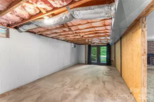 215 N Fork River Rd, Marion, NC 28752 - Photo 28