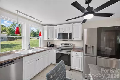 106 Lake Drive, Hickory, NC 28601 - Photo 16