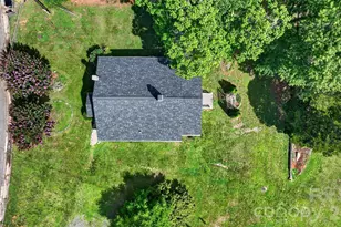 106 Lake Dr, Hickory, NC 28601 - Photo 6