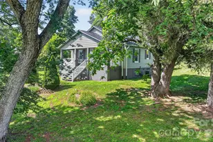 106 Lake Dr, Hickory, NC 28601 - Photo 4