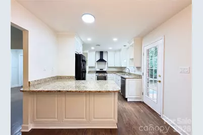 2200 Fair Forest Drive, Matthews, NC 28105 - Photo 2