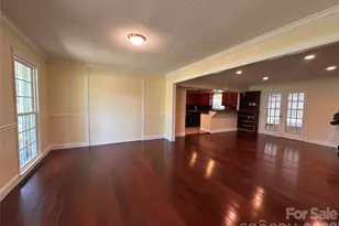 5836 Lebanon Rd, Charlotte, NC 28227 - Photo 8