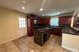 5836 Lebanon Rd, Charlotte, NC 28227 - Photo 10