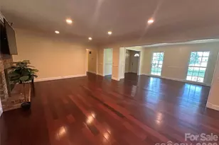 5836 Lebanon Rd, Charlotte, NC 28227 - Photo 4