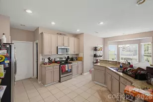 12222 Old Timber Rd, Charlotte, NC 28269 - Photo 16