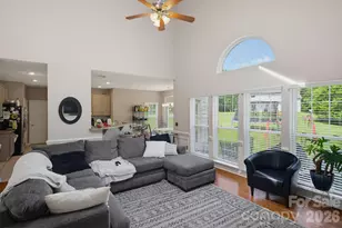 12222 Old Timber Rd, Charlotte, NC 28269 - Photo 8
