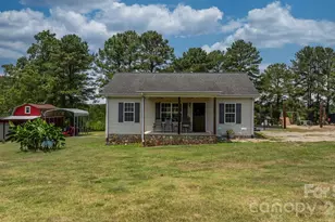 649 Springs East Rd, Lincolnton, NC 28092 - Photo 2