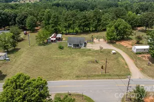 649 Springs East Rd, Lincolnton, NC 28092 - Photo 10