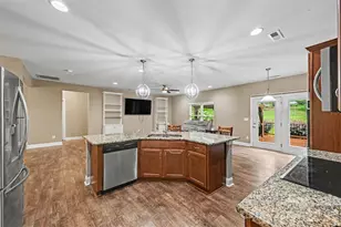 7015 Mt Holly-Huntersville Rd, Charlotte, NC 28216 - Photo 20
