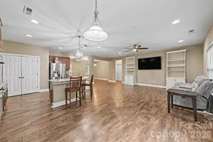 7015 Mt Holly-Huntersville Rd, Charlotte, NC 28216 - Photo 16