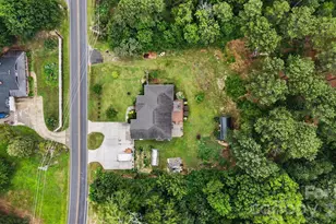 7015 Mt Holly-Huntersville Rd, Charlotte, NC 28216 - Photo 32