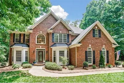 6025 Oakridge Court, Matthews, NC 28104 - Photo 1
