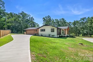 5033 Waxhaw Indian Trail Rd, Matthews, NC 28104 - Photo 2