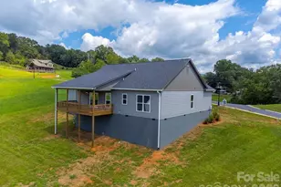 381 Scenic Rdg Cir, Franklin, NC 28734 - Photo 38