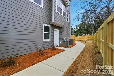 8929 Sharonbrook Drive, Charlotte, NC 28210 - Photo 36