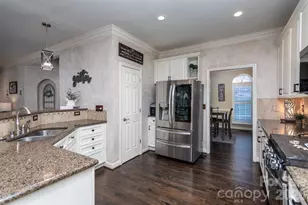 130 Haddington Pl, Mooresville, NC 28115 - Photo 2