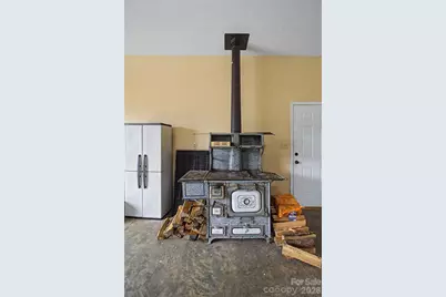 340 Earlys Mountain Road, Leicester, NC 28748 - Photo 22