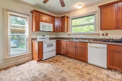 648 Lakeshore Drive, Asheville, NC 28804 - Photo 6