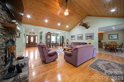 1372 & 1370 Barnardsville Highway, Barnardsville, NC 28709 - Photo 28