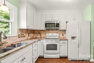 27 Unity Ct, Etowah, NC 28729 - Photo 2