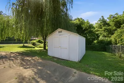 1401 Grovewood Drive, Charlotte, NC 28208 - Photo 34