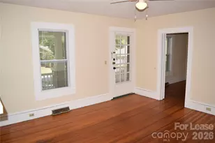 223 Maple St, Statesville, NC 28677 - Photo 6