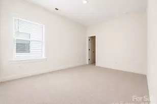 1224 N Sharon Amity Rd, Charlotte, NC 28211 - Photo 34