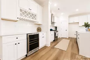 1224 N Sharon Amity Rd, Charlotte, NC 28211 - Photo 12