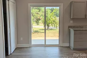 258 E East Ave, Monroe, NC 28110 - Photo 6