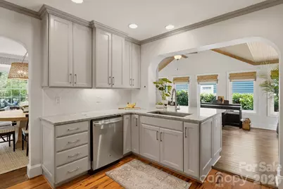 3134 Country Club Drive, Charlotte, NC 28205 - Photo 18