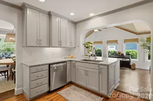 3134 Country Club Dr, Charlotte, NC 28205 - Photo 18