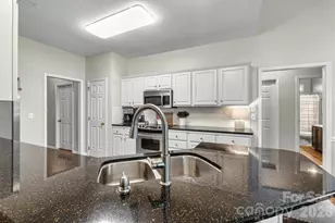17441 Cambridge Grove Dr, Huntersville, NC 28078 - Photo 12