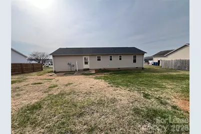 2050 Rocketts Way, Newton, NC 28658 - Photo 14