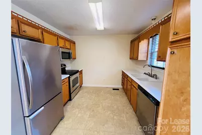 2050 Rocketts Way, Newton, NC 28658 - Photo 4