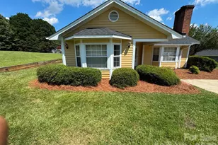 2914 Huckleberry Hill Dr, Fort Mill, SC 29715 - Photo 1