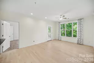 1000 E Woodlawn Rd, Charlotte, NC 28209 - Photo 10
