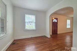 614 Marsh Rd, Charlotte, NC 28209 - Photo 14