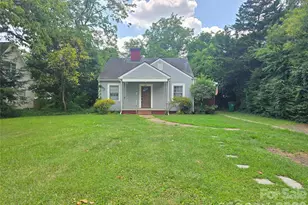 614 Marsh Rd, Charlotte, NC 28209 - Photo 2