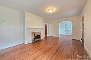 614 Marsh Rd, Charlotte, NC 28209 - Photo 16
