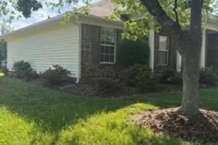 10132 Ashley Farm Dr, Matthews, NC 28105 - Photo 2