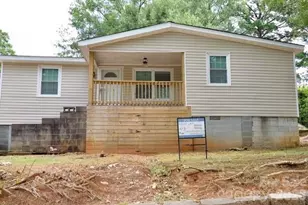 108 Dye St, Chester, SC 29706 - Photo 1