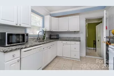 7816 E Lane Drive, Charlotte, NC 28212 - Photo 8