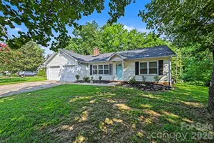 6804 Streamside Dr, Charlotte, NC 28212 - Photo 2