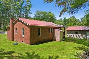 611 Reeves Cove Rd, Candler, NC 28715 - Photo 38
