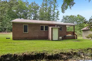 611 Reeves Cove Rd, Candler, NC 28715 - Photo 32