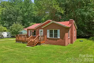 611 Reeves Cove Rd, Candler, NC 28715 - Photo 8
