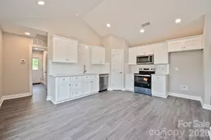 125 S Beaver St, Landis, NC 28088 - Photo 10