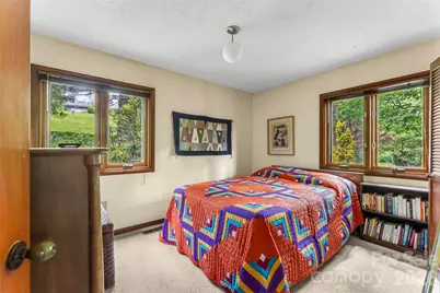 18 Mayfield Road, Asheville, NC 28804 - Photo 8