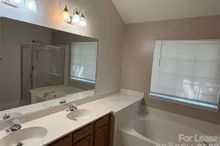 4527 Appley Mead Ln, Charlotte, NC 28269 - Photo 18