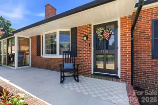 2201 Armstrong Park Dr, Gastonia, NC 28054 - Photo 4